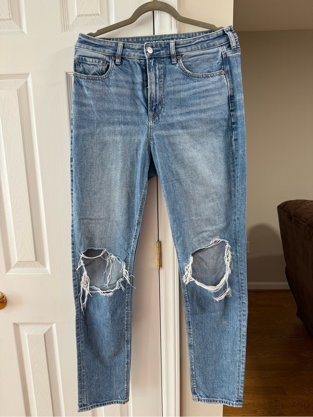 American Eagle Outfitters Light Blue Distressed Straight Leg Jeans